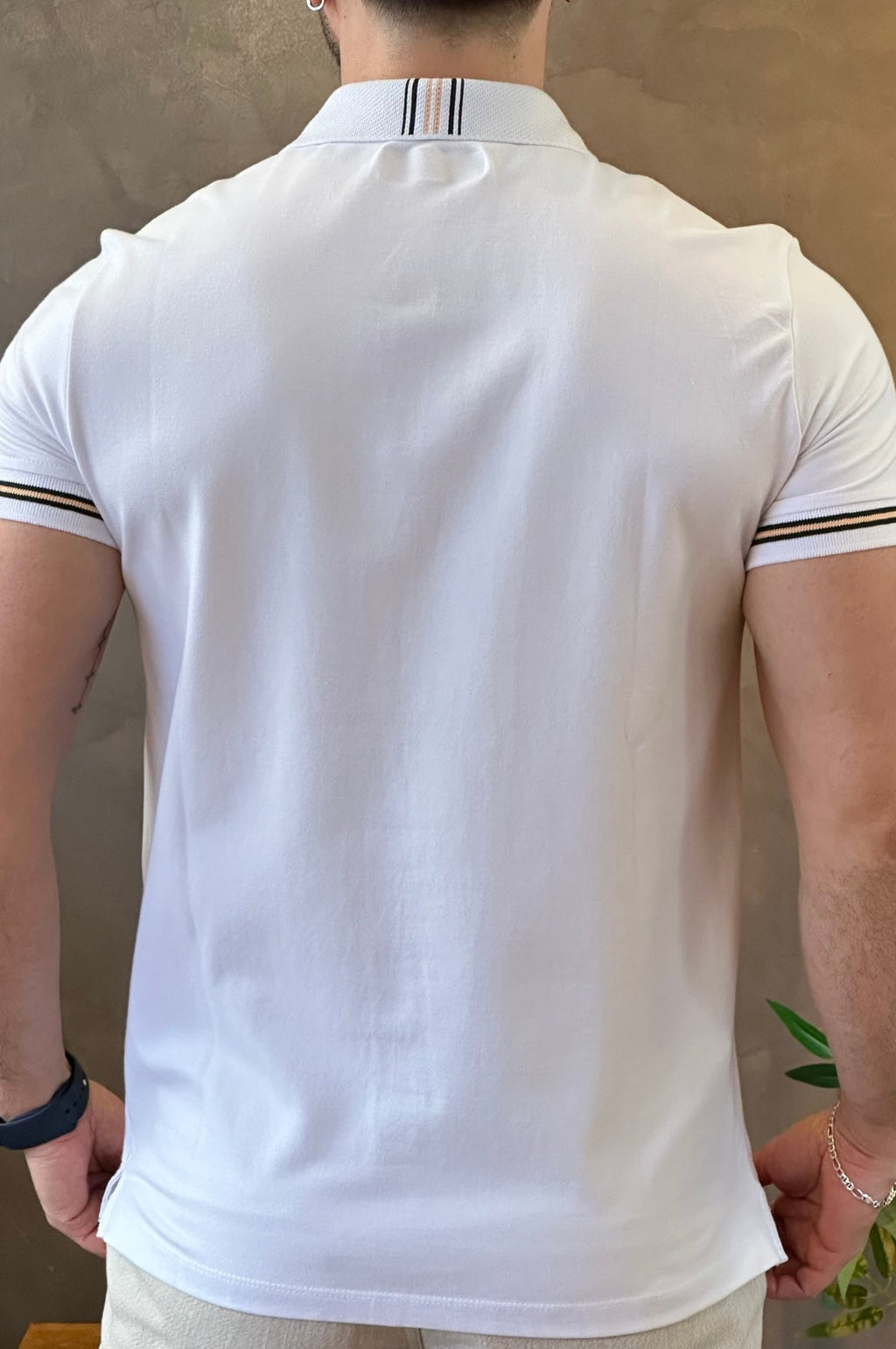 Polo Branca Acostamento