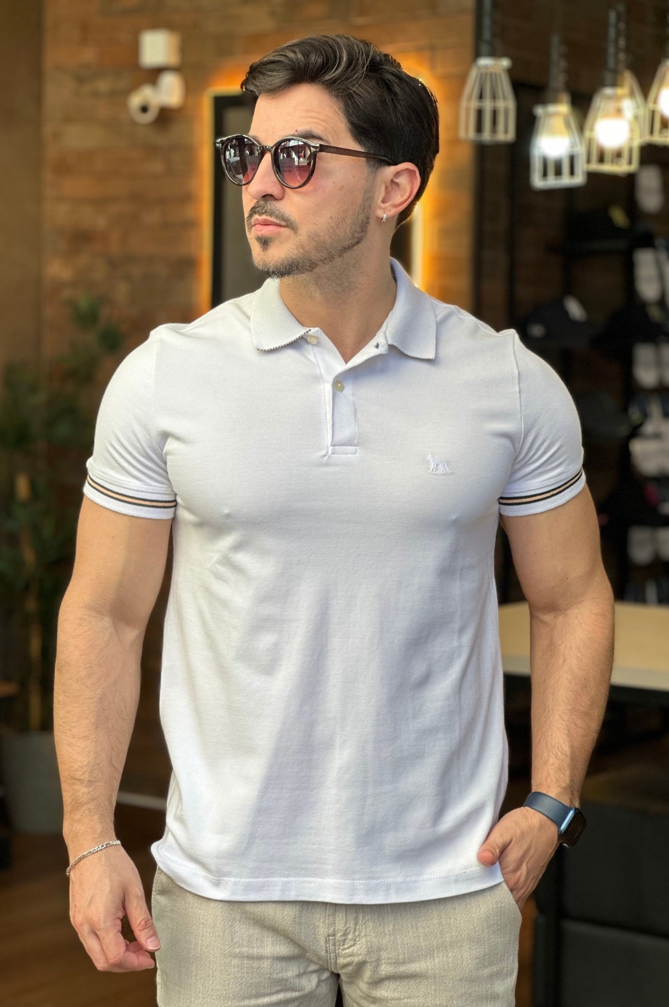 Polo Branca Acostamento