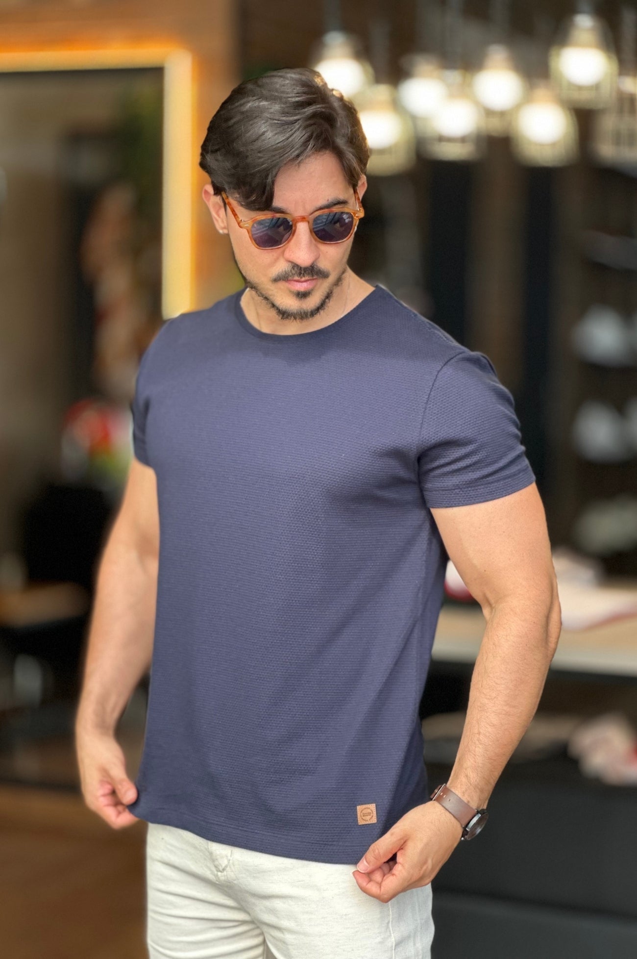 Camiseta Texturizada Azul Detalhe Nuca Acostamento