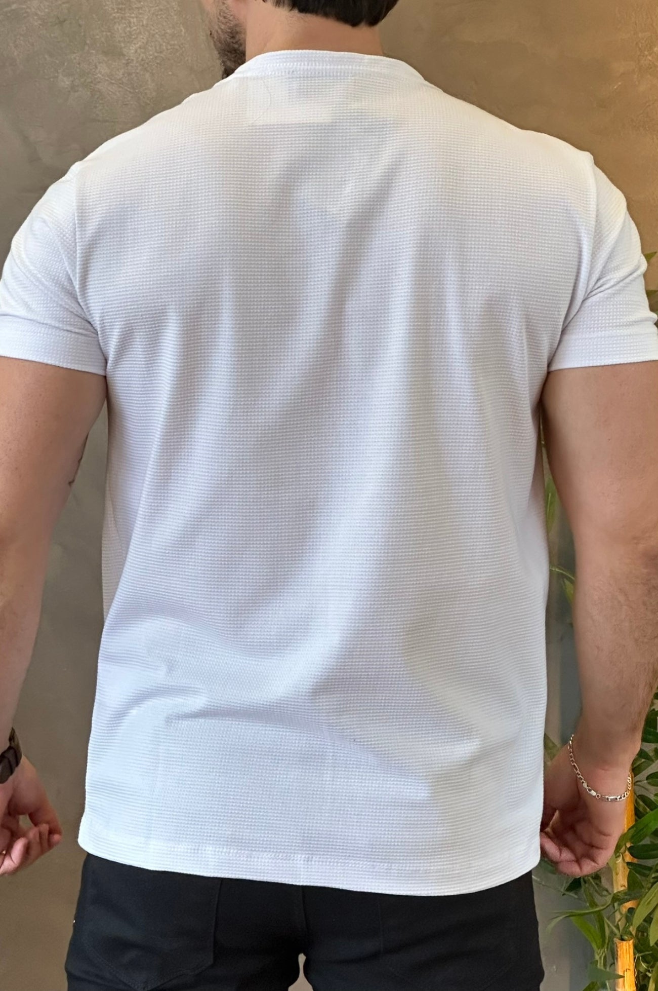 Camiseta Texturizada Branca Acostamento